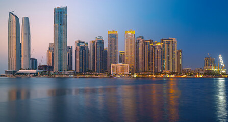 Fototapeta premium Dubai Towers Day and night