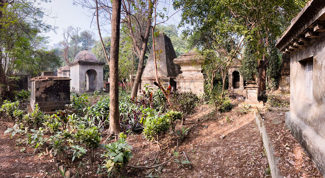 South Park Street Cemetery, Kolkata