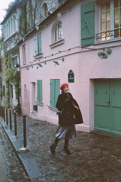  Montmartre's Pink Corner
