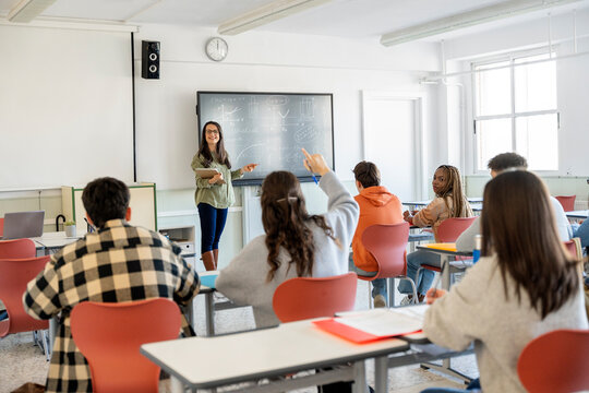 Engaged Learning in classroom