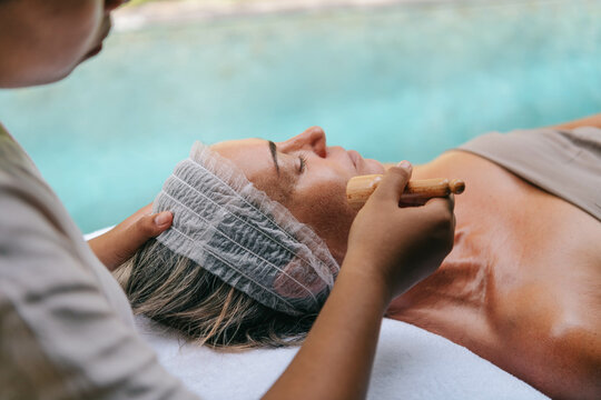 Wooden cup massage