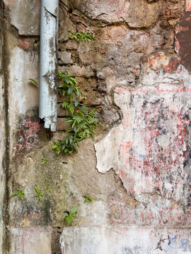 Broken downpipe
