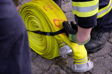 Feuerwehr-Blaulicht Feuerwehr in verschiedenen Bildern und Aktionen in Deutschland.