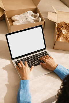 Mockup Laptop Online Shopping and Product Review Setup