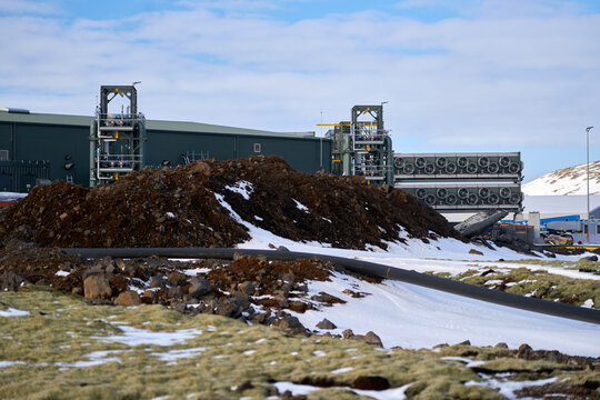 Carbon capture plant - geoengineering for climate change