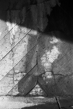 Weathered concrete wall design