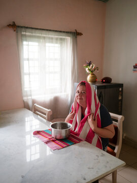 Cold symptoms alleviated with steaming water