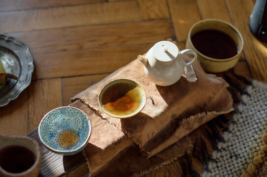tea in ceramic bowl