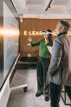 Exploring Metaverse Trends in an E-Learning Environment