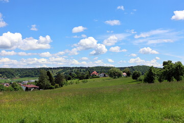Obraz premium Klosterhof in Steinheim am Albuch im Frühling