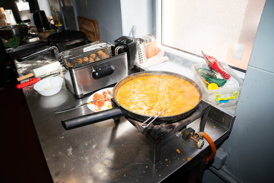Matar Paneer Indian Stew On The Pan