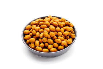 Coconut cream coated peanuts snack