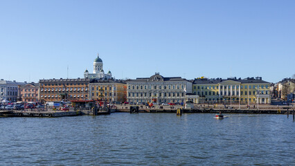 Fototapeta premium Helsinki skyline and Helsinki Cathedral, Finland