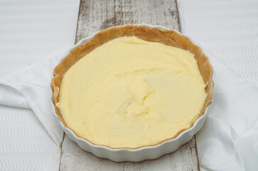 grießbrei unter einem kuchen torte 