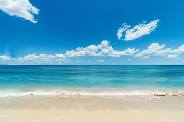 Obraz premium Sunny Beach with Blue Sky and Ocean View