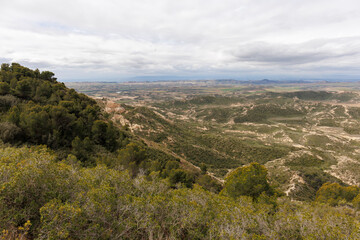Obraz premium Vue des Bardenas Reales, une région naturelle semi-désertique de Navarre, en Espagne.