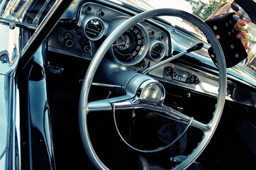 tableau de bord d'un véhicule vintage