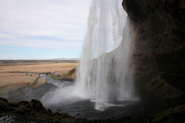 Landschaftsbild auf Island, 
Wasserfall am Seljalandsfoss