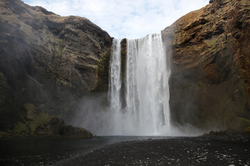 Island, Wasserfall Skogafoss an der Ringstraße im Süden