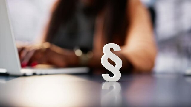 Paragraph Court Law Tech On Computer