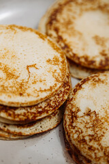 Start mornings right with perfectly golden pancakes made effortlessly using special non-stick skillet. Breakfast has never been so delightful!