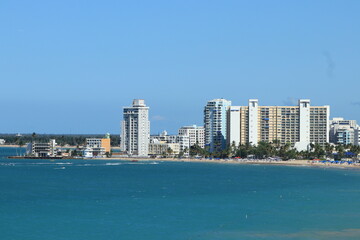 Naklejka premium Isla Verde Beach Skyline