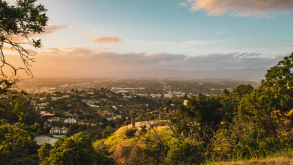 Obraz premium View of Los Angeles California from the mountain at sunset