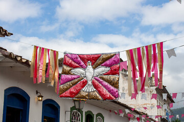 Decoração para a Festa do Divino Espírito Santo em Paraty, no Rio de Janeiro. Celebração