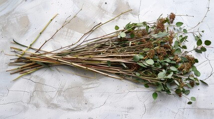 Naklejka premium A bundle of withered grass stems mixed with some remaining green leaves