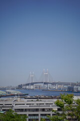 Fototapeta premium 日本の横浜の港の見える丘公園からの風景 横浜ベイブリッジ