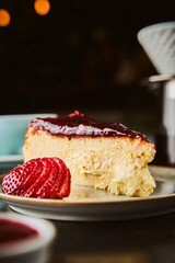cheesecake with strawberries