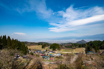 【春先】狐一巡り街道 ふれあい展望台からの山形市2