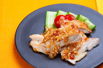 グリルチキンのユーリンジーソース掛け