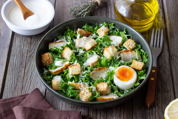 Caesar salad with chicken. Healthy eating. Diet.
