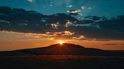 Sunset, the beauty of light that appears naturally