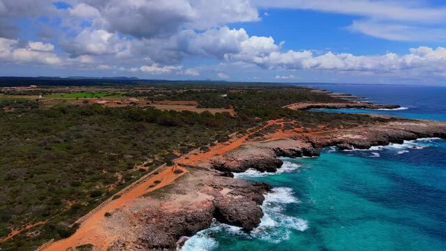 Videos aereos de menorca desde el aire, baleares y sus playas. 