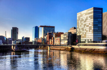 Naklejka premium Medienhafen in Düsseldorf der Landeshauptstadt Nordrhein-Westfalens, Deutschland, Europa.