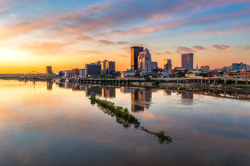 Obraz premium River boat on the Ohio River