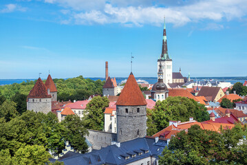 Obraz premium Aerial view of Tallinn old town in a sunny summer day, Estonia