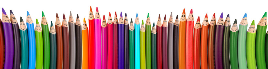 Crayons souriants