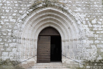 portail de l'église de Monflanquin, 47