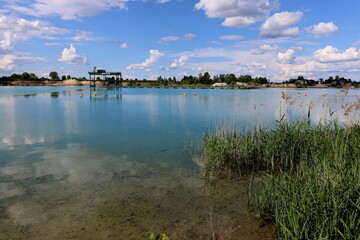 Baggersee in Whyl am Kaiserstuhl im Frühling