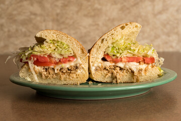 Chicken cheesesteak with lettuce and tomato