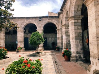 [Peru] View of the courtyard in Monastery of Santa Catalina de Siena　(Arequipa)