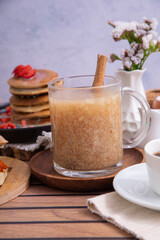 Quinua quinoa porridge hot beverage andes traditional drink super food