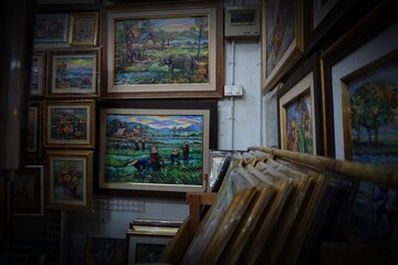 Art Frames and oil paintings Gallery from Thailand.	