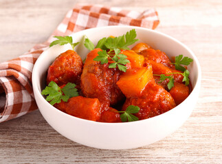 Sweet and sour meatballs with pineapple