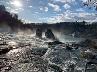Rheinfall - grösster Wasserfall der Schweiz, in Neuhausen , Kanton Schaffhausen