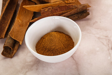 Natural Cinnamon powder with sticks