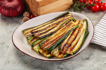 Grilled zucchini with olive oil